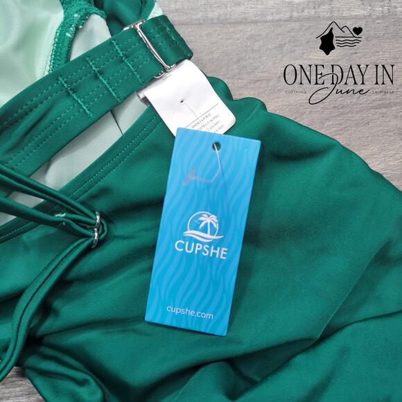 Cupshe Keyhole One Piece Swimsuit Size L - Picture 4 of 7